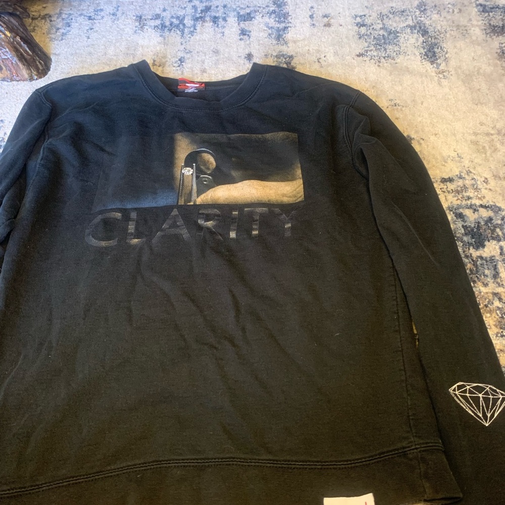 Clarity diamond size medium sweatshirt